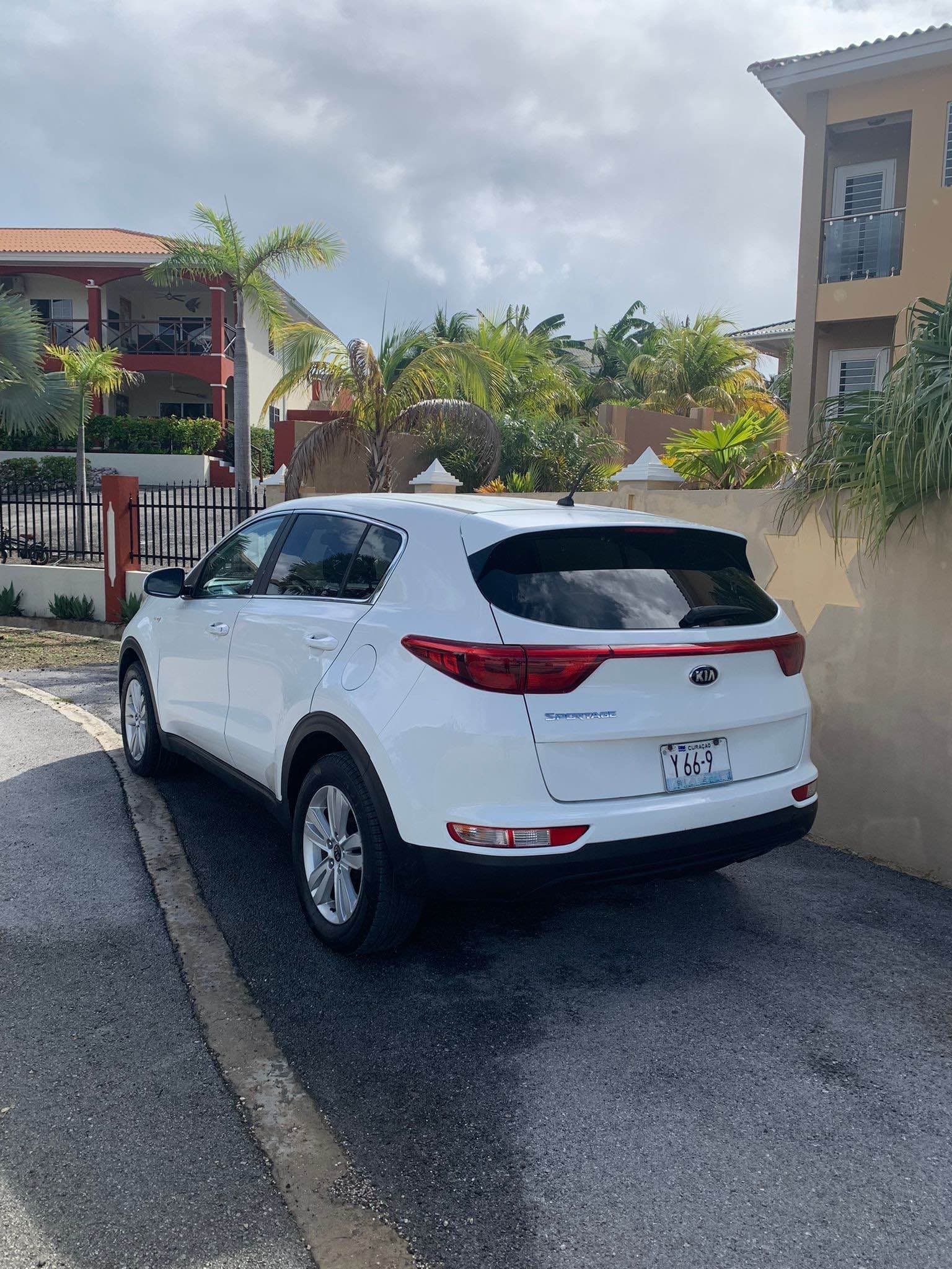 Kia Sportage huurauto bij het resort